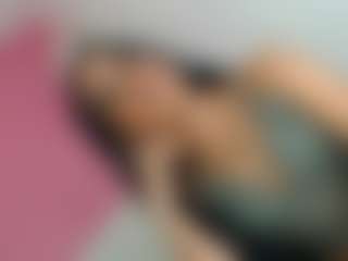daniathompson's Live Sex Cam Show