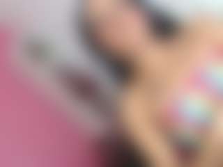 Live cam show with daniathompson - HD on StripNow