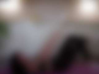 Live cam show with LILI - Brown Hair Teen (18+) on Camsoda