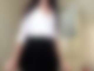 Live cam show with LILI - Facial Piercings on Camsoda