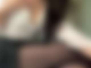 Live cam show with LILI - Facial on Camsoda