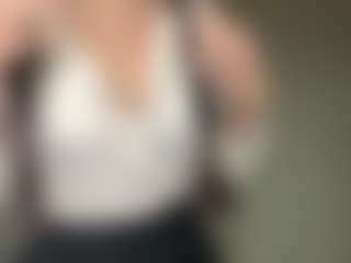Live cam show with LILI - Hairy Pussy Brown Hair on TottyGirls