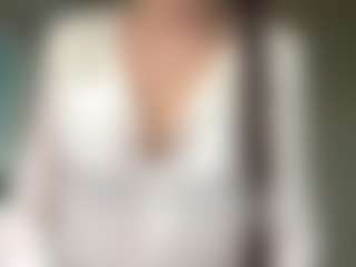Live cam show with LILI - Granny on Camiplay Live