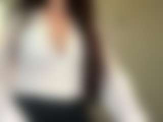 Live cam show with LILI - Hairy Pussy on Camsoda