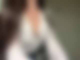 Live cam show with LILI - Striptease Granny on liverealitysex.com