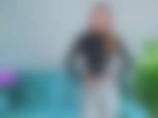 ElinorDotie's Live Sex Cam Show