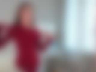 Live cam show with ElinorDotie - Thin on CamwithHer