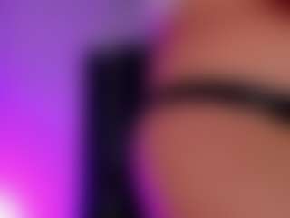 Live cam show with Eva - Average on LiveSexCams6