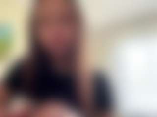 HildaLenci's Live Sex Cam Show