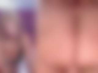 Live cam show with LillyCupcake - Full Nudity on Hubzter Live