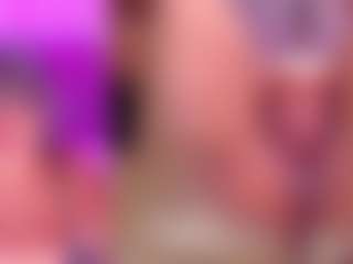 Live cam show with LillyCupcake - Striptease on Camiplay Live