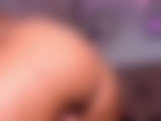 Live cam show with LillyCupcake - Latina on Streamer API | colombia