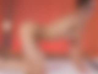 Live cam show with Ari - Young Adult on Camsoda