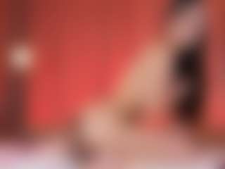Live cam show with Ari - Small Tits on StripNow