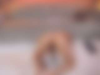 Live cam show with Ari - Brown Hair Toys on TeamSkeetLive