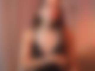 Live cam show with Ari - Natural on camwithhim.com