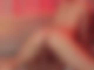 Live cam show with Ari - Deepthroat on Camsoda
