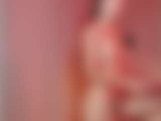 Live cam show with Ari - Camel Toe on Camsoda