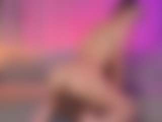 Live cam show with Ari - Lovense on Camsoda