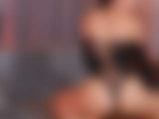 Live cam show with Ari - Brown Hair Teen (18+) on sexylive.show