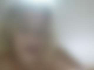 lucyloo92's Live Sex Cam Show