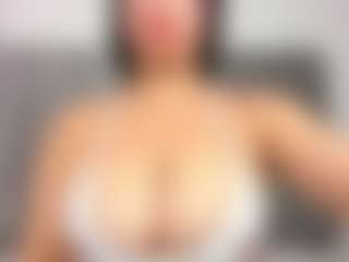 Lunasilk's Live Sex Cam Show