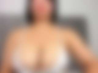Lunasilk's Live Sex Cam Show