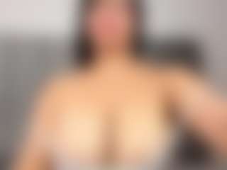 Lunasilk's Live Sex Cam Show