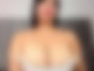 Lunasilk's Live Sex Cam Show