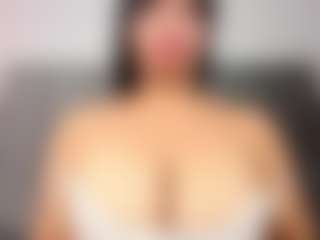Lunasilk's Live Sex Cam Show