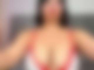 Lunasilk's Live Sex Cam Show