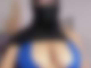 Lunasilk's Live Sex Cam Show