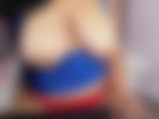 Lunasilk's Live Sex Cam Show