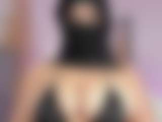 Lunasilk's Live Sex Cam Show