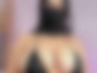 Lunasilk's Live Sex Cam Show