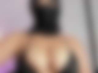 Live cam show with Lunasilk - Twerk on Camsoda