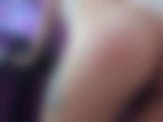 LyaRoss19's Live Sex Cam Show