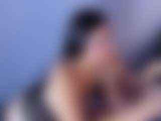 MiaHills's Live Sex Cam Show