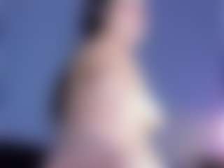 MiaHills's Live Sex Cam Show