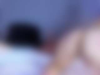 MiaHills's Live Sex Cam Show