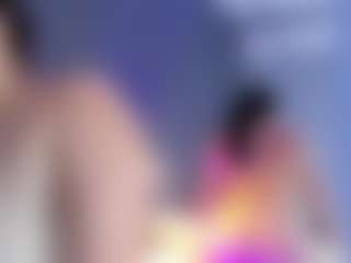 MiaHills's Live Sex Cam Show