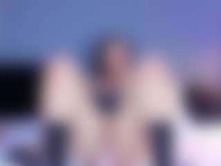 MiaHills's Live Sex Cam Show