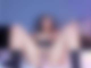 MiaHills's Live Sex Cam Show