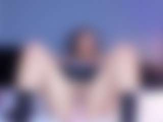 MiaHills's Live Sex Cam Show