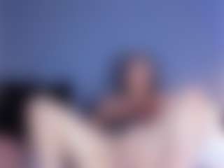 MiaHills's Live Sex Cam Show