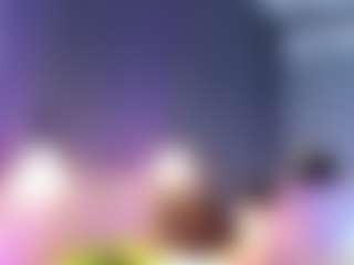 MiaHills's Live Sex Cam Show