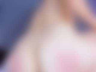 MiaHills's Live Sex Cam Show