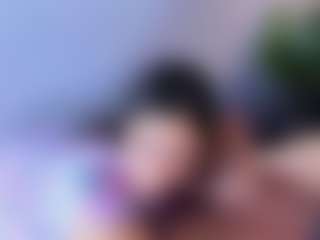 MiaHills's Live Sex Cam Show