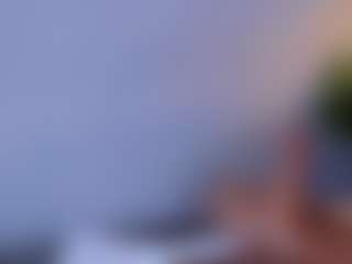 MiaHills's Live Sex Cam Show