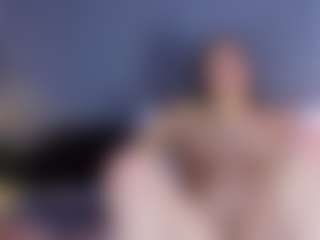MiaHills's Live Sex Cam Show
